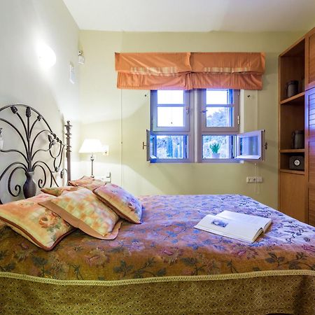 Elia Junior Suite In Epidavros With Shared Pool Néa Epídavrosz Kültér fotó