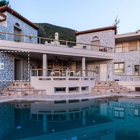 Elia Junior Suite In Epidavros With Shared Pool Néa Epídavrosz Kültér fotó