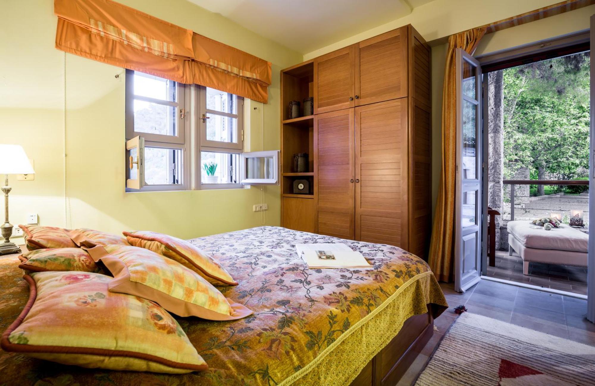 Elia Junior Suite In Epidavros With Shared Pool Néa Epídavrosz Kültér fotó